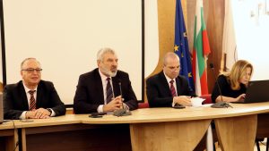 Новият Закон за обществения транспорт трябва да гарантира удобен транспорт за всеки пътник