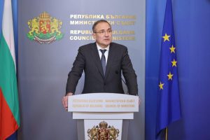 Министър Гуцанов: Всеки четвърти пенсионер ще получи коледни добавки 