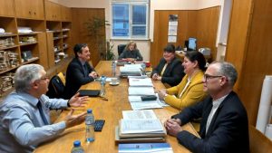 РАБОТНА СРЕЩА В ОБЩИНА ЧИРПАН С ФОКУС ВЪРХУ ПРИВЛИЧАНЕТО НА ИНВЕСТИЦИИ И РОЛЯТА НА ОБЩИНИТЕ – IBA